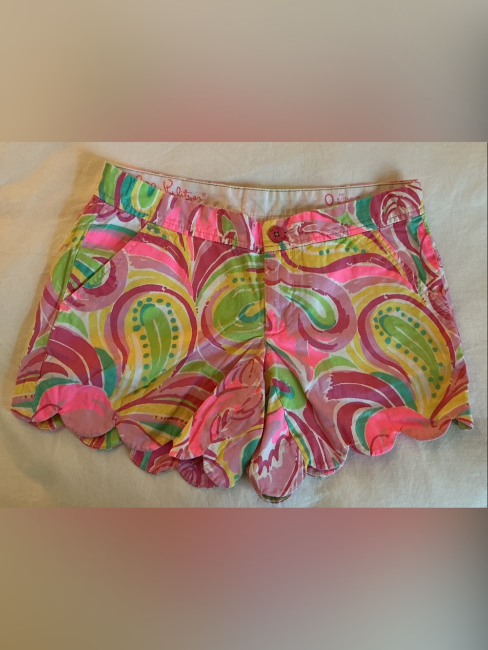 Lilly Pulitzer Buttercup Scallop-Hem Shorts
